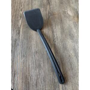 Tupperware Black Nylon Solid Spatula Plastic Lightweight Flipper